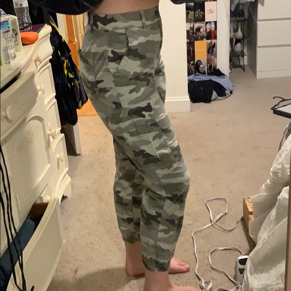 American Eagle Cargo Pants